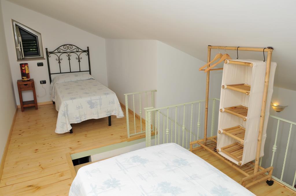 B&B L'Eucalipto Paola Δωμάτιο φωτογραφία