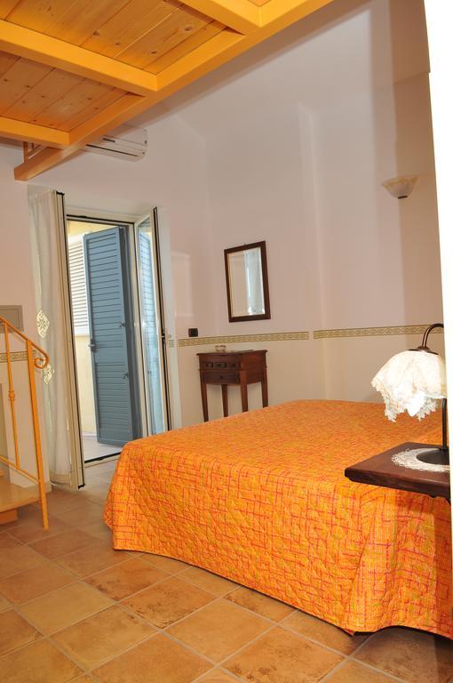 B&B L'Eucalipto Paola Δωμάτιο φωτογραφία